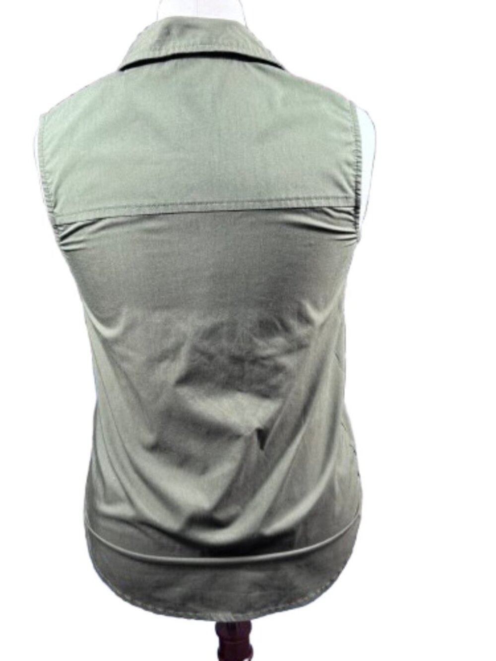 Carhartt Women’s Sleeveless Button Up Collared Green Gorpcore Granola Top (SZ M) - Picture 5 of 13